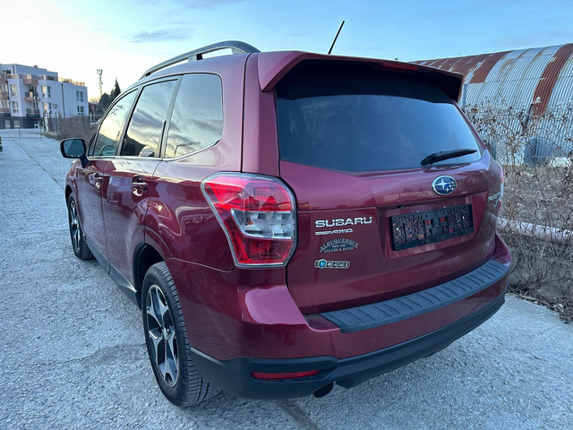 Subaru Forester 2.0 XT - автомобили, коли, обяви за нови и употребявани 3