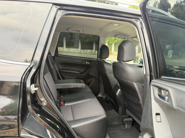 Subaru Forester 2.0 XT LPG - автомобили, коли, обяви за нови и употребявани 10