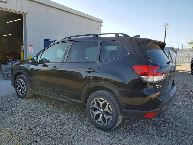 Subaru Forester PREMIUM AWD - автомобили, коли, обяви за нови и употребявани 1