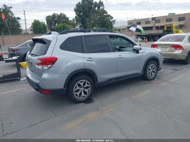 Subaru Forester PREMIUM* AWD* ПОДГРЕВ* NAVI* ШИБИДАХ* LED* - автомобили, коли, обяви за нови и употребявани 3