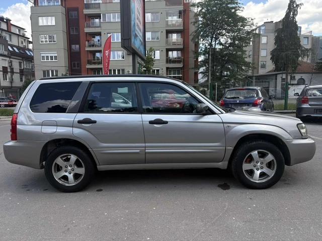 Subaru Forester 2.0 BENZ - автомобили, коли, обяви за нови и употребявани 6