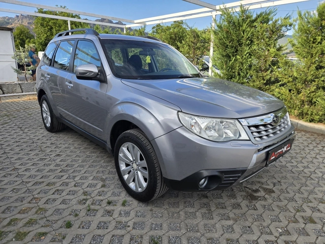 Subaru Forester 2.0i-150кс= АВТОМАТ= ГАЗ= 4Х4= КАМЕРА= ПОДГРЕВ - автомобили, коли, обяви за нови и употребявани 1