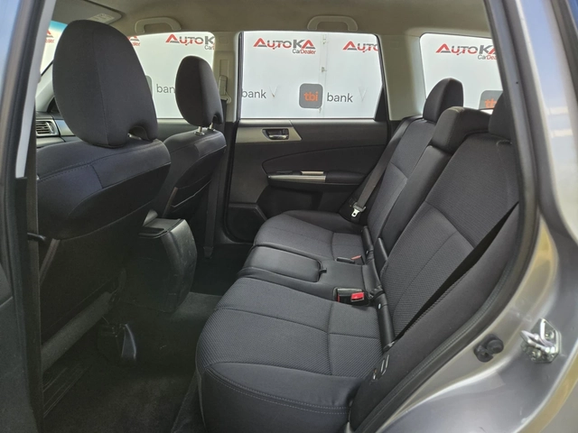 Subaru Forester 2.0i-150кс= АВТОМАТ= ГАЗ= 4Х4= КАМЕРА= ПОДГРЕВ - автомобили, коли, обяви за нови и употребявани 8