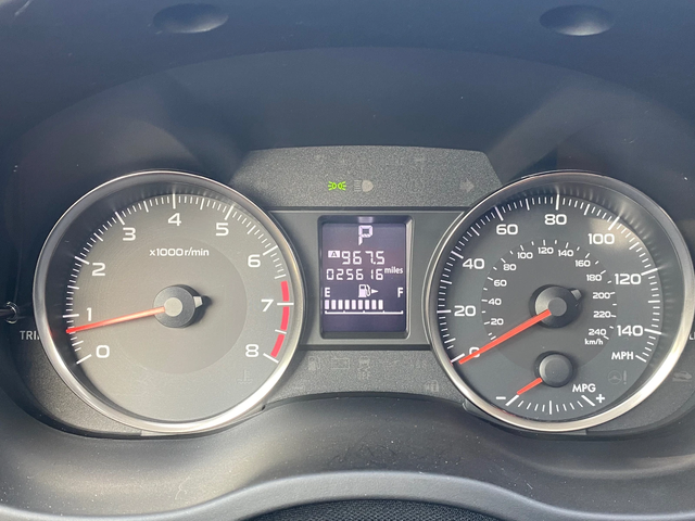 Subaru Impreza 2.0 Sport 4х4 - автомобили, коли, обяви за нови и употребявани 8