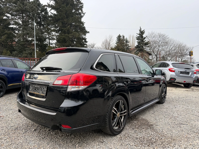 Subaru Legacy 2.5 GT - автомобили, коли, обяви за нови и употребявани 3