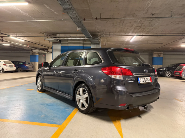 Subaru Legacy 2.5 GT - автомобили, коли, обяви за нови и употребявани 5