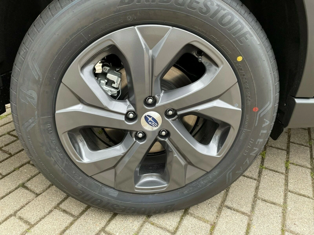 Subaru Outback 2.5i - автомобили, коли, обяви за нови и употребявани 5