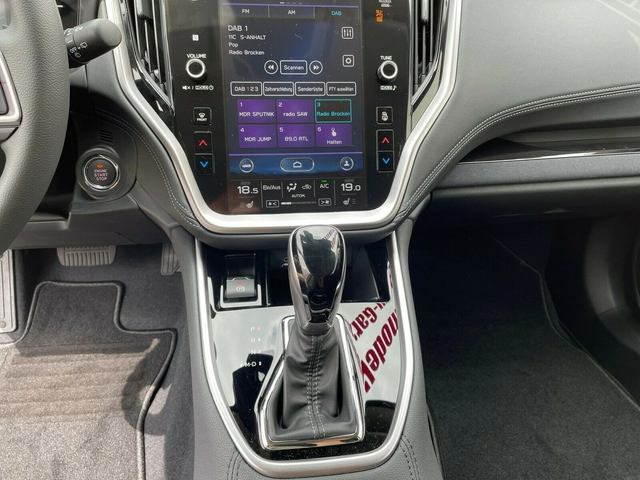 Subaru Outback 2.5i - автомобили, коли, обяви за нови и употребявани 9