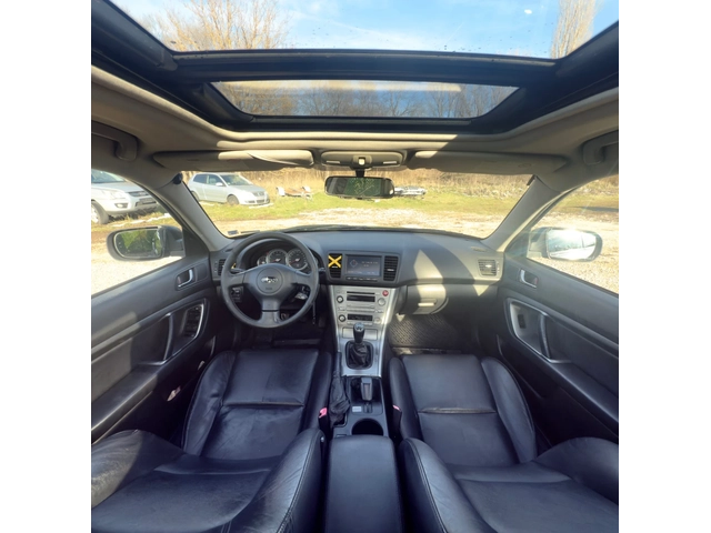 Subaru Outback 2.5i НАВИГАЦИЯ - автомобили, коли, обяви за нови и употребявани 9