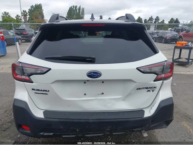 Subaru Outback ONYX* EDITION* XT* ПОДГРЕВ* КАМЕРА* KEYLESS* - автомобили, коли, обяви за нови и употребявани 5