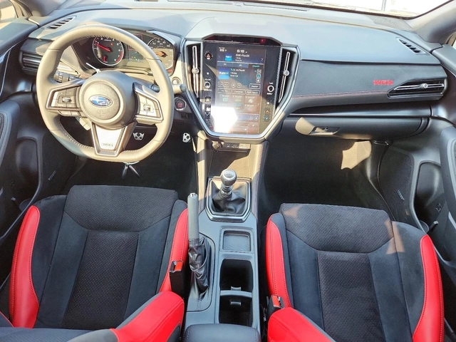 Subaru WRX LIMITED / 2.4 Turbo / РЪЧКА - автомобили, коли, обяви за нови и употребявани 7