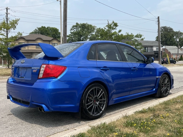 Subaru WRX STI - автомобили, коли, обяви за нови и употребявани 3