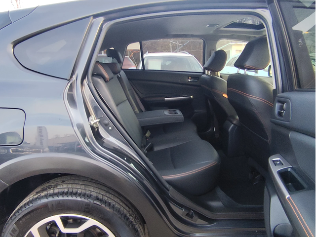 Subaru XV 2.0D* UNLIMITED* AWD* 4X4* FACE* EURO6B* NAVI* - автомобили, коли, обяви за нови и употребявани 10