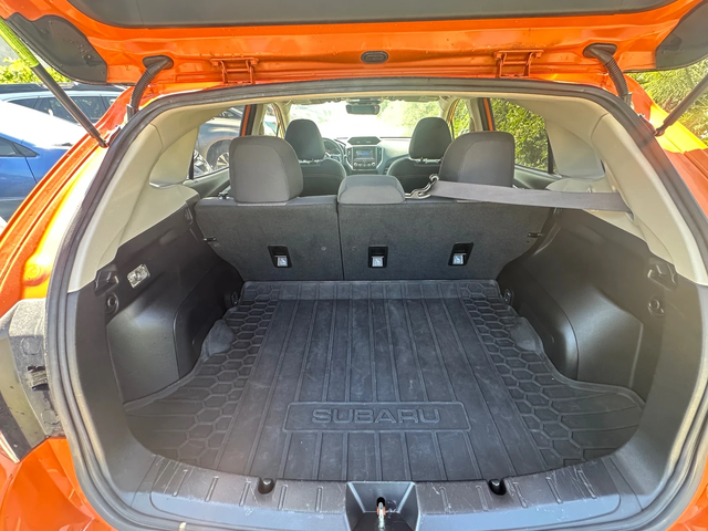 Subaru XV 2.0 Premium 4x4 - автомобили, коли, обяви за нови и употребявани 10