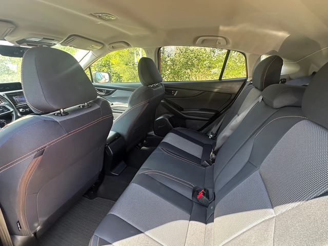 Subaru XV 2.0 Premium 4x4 - автомобили, коли, обяви за нови и употребявани 9