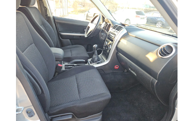Suzuki Grand vitara 2.0i 4x4 - автомобили, коли, обяви за нови и употребявани 12