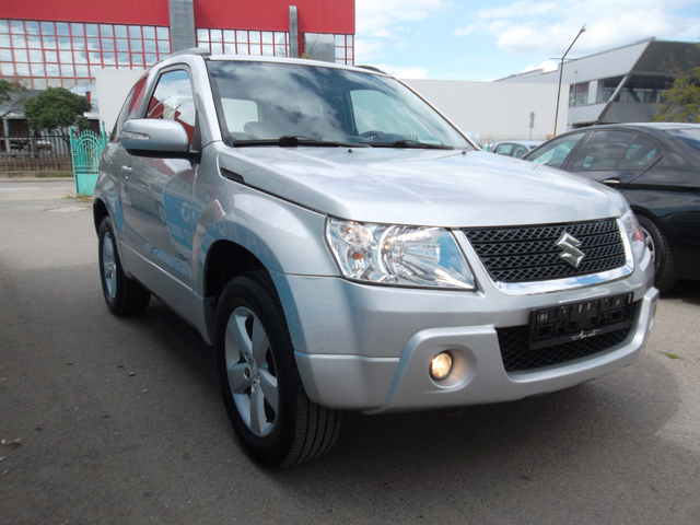 Suzuki Grand vitara 2.4 AVTOMATIK 3врати - автомобили, коли, обяви за нови и употребявани 3