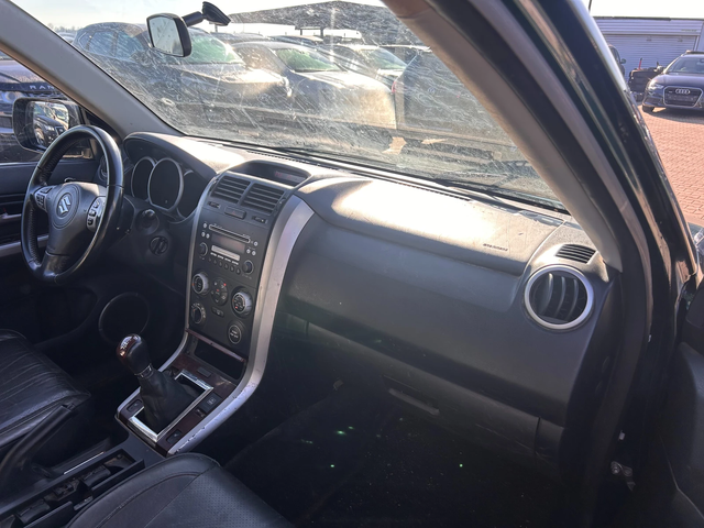 Suzuki Grand vitara 2.0i 4X4 KOJA EURO 4 - автомобили, коли, обяви за нови и употребявани 9