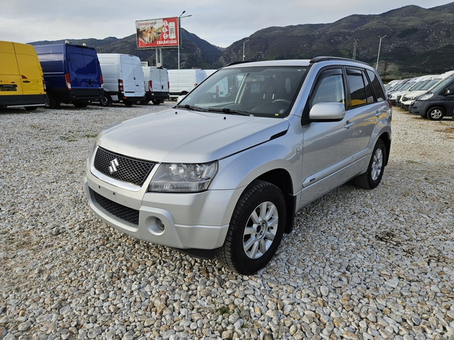Suzuki Grand vitara 2.0i - автомобили, коли, обяви за нови и употребявани 0