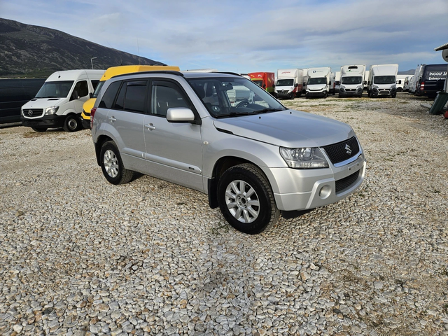 Suzuki Grand vitara 2.0i - автомобили, коли, обяви за нови и употребявани 6