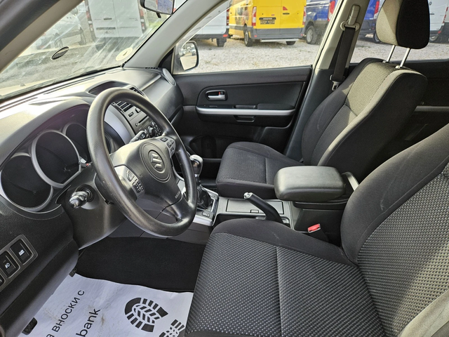 Suzuki Grand vitara 2.0i - автомобили, коли, обяви за нови и употребявани 8