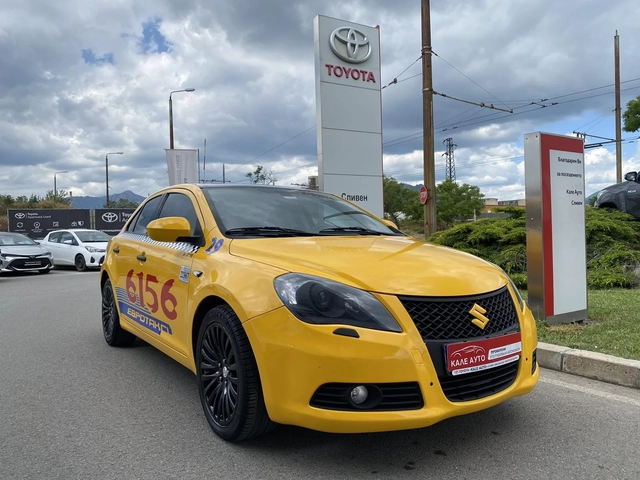 Suzuki Kizashi 2.4 AUT AWD - автомобили, коли, обяви за нови и употребявани 2