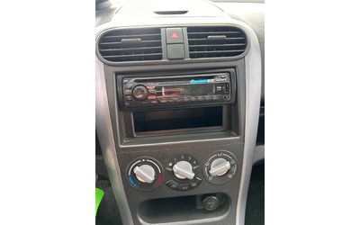 Suzuki Splash 1.0i EURO 4 - автомобили, коли, обяви за нови и употребявани 11