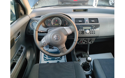 Suzuki Swift 1.3Iㅤ ㅤ ㅤ ㅤ - автомобили, коли, обяви за нови и употребявани 8