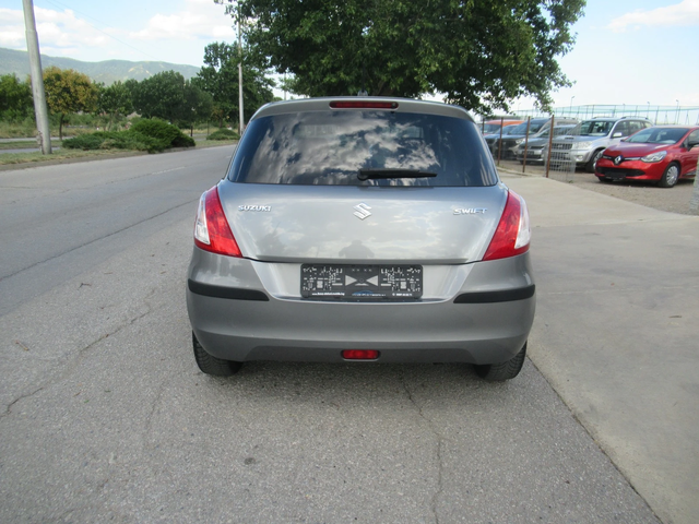 Suzuki Swift 1.3DDIS 75ps * ПЕРФЕКТЕН* - автомобили, коли, обяви за нови и употребявани 3