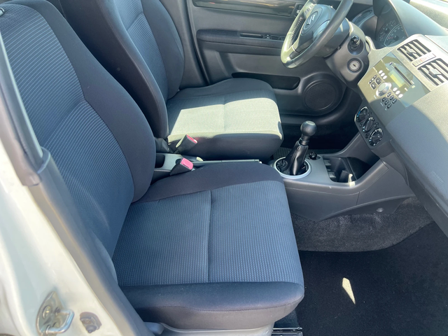 Suzuki Swift 1.3 4Х4 - автомобили, коли, обяви за нови и употребявани 9