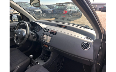 Suzuki Swift 1.3i NAVI EURO 4 - автомобили, коли, обяви за нови и употребявани 9
