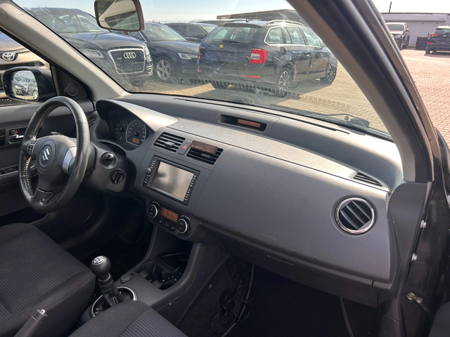 Suzuki Swift 1.3i NAVI EURO 4 - автомобили, коли, обяви за нови и употребявани 9