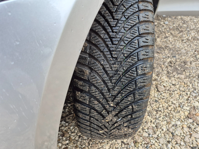 Suzuki Swift 1.3DDIS - автомобили, коли, обяви за нови и употребявани 16