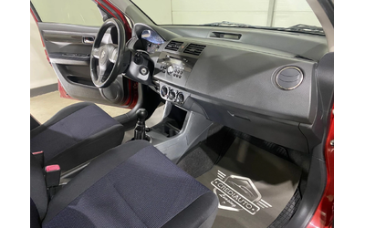 Suzuki Swift 1.3i - автомобили, коли, обяви за нови и употребявани 8