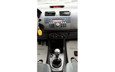 Suzuki Swift 1.3DDIS* КЛИМАТИК* ТОП* СОБСТВЕН ЛИЗИНГ - автомобили, коли, обяви за нови и употребявани 11