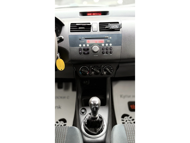 Suzuki Swift 1.3DDIS* КЛИМАТИК* ТОП* СОБСТВЕН ЛИЗИНГ - автомобили, коли, обяви за нови и употребявани 11