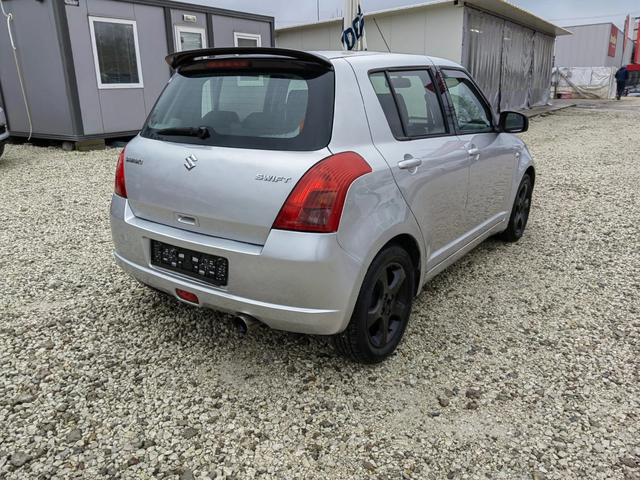 Suzuki Swift 1.3i 16v * UNIKAT* - автомобили, коли, обяви за нови и употребявани 13