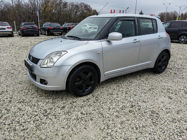 Suzuki Swift 1.3i 16v * UNIKAT* - автомобили, коли, обяви за нови и употребявани 2