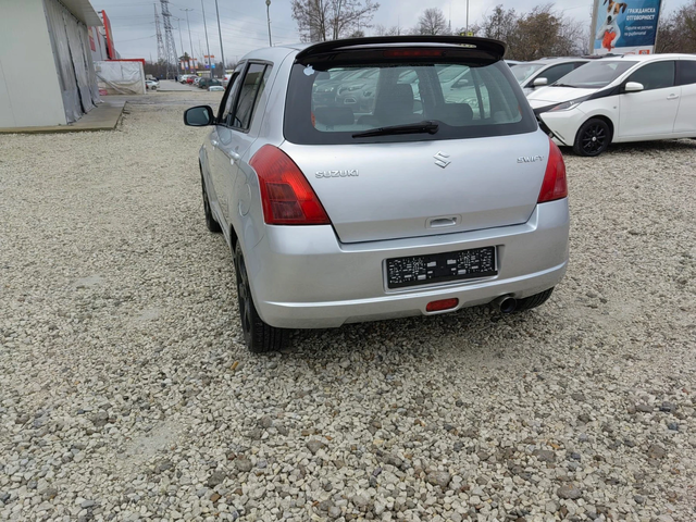 Suzuki Swift 1.3i 16v * UNIKAT* - автомобили, коли, обяви за нови и употребявани 4