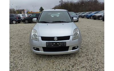 Suzuki Swift 1.3i 16v * UNIKAT* - автомобили, коли, обяви за нови и употребявани 8