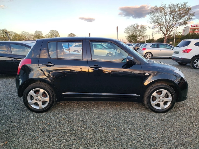 Suzuki Swift 1.3 I.  4x4 - автомобили, коли, обяви за нови и употребявани 2