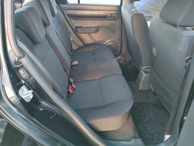 Suzuki Swift 1.3 I.  4x4 - автомобили, коли, обяви за нови и употребявани 8