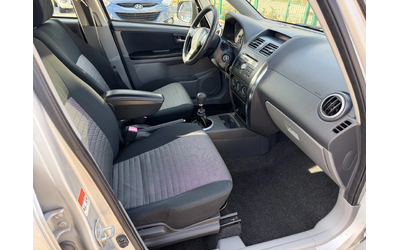 Suzuki SX4 1.6i 4x4 ITALIA - автомобили, коли, обяви за нови и употребявани 10