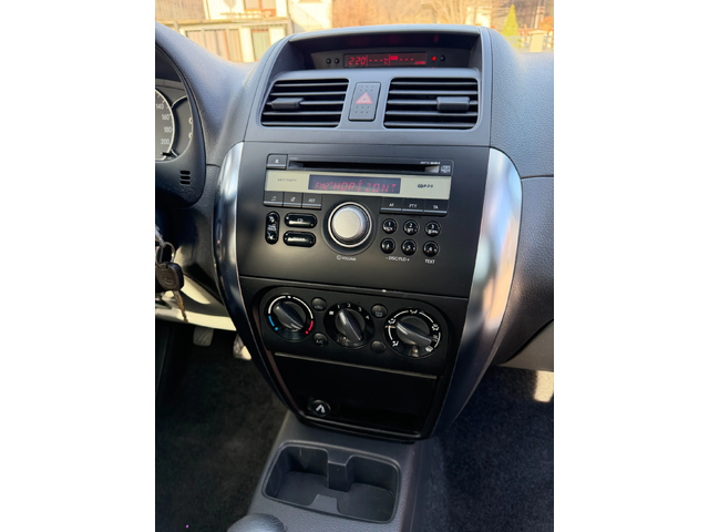 Suzuki SX4 1.6i 4x4 ITALIA - автомобили, коли, обяви за нови и употребявани 11