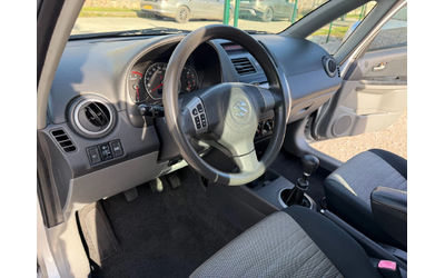 Suzuki SX4 1.6i 4x4 ITALIA - автомобили, коли, обяви за нови и употребявани 8