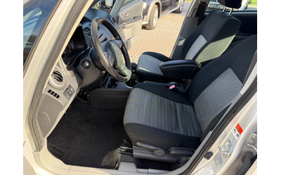 Suzuki SX4 1.6i 4x4 ITALIA - автомобили, коли, обяви за нови и употребявани 9