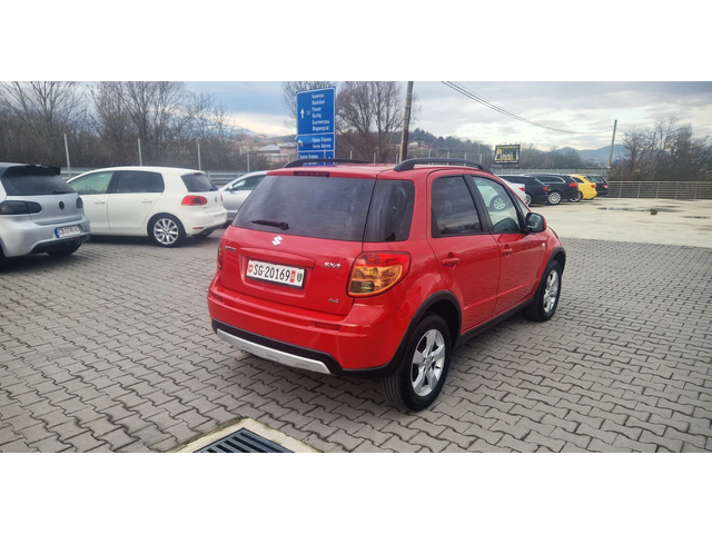 Suzuki SX4 4Х4 ЛИЗИНГ - автомобили, коли, обяви за нови и употребявани 4