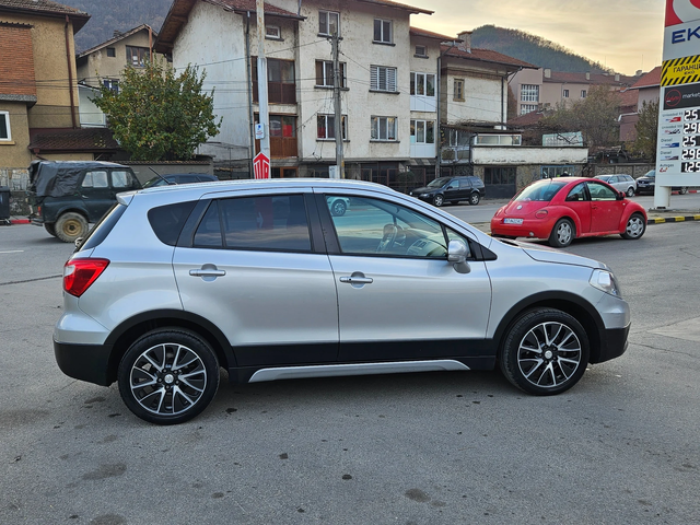 Suzuki SX4 S-Cross 1.6d KLIMATRONIK/6skorosti - автомобили, коли, обяви за нови и употребявани 6