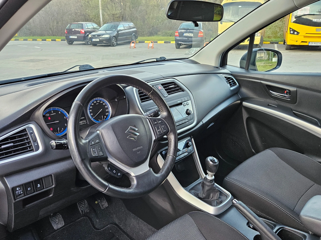 Suzuki SX4 S-Cross 1.6d KLIMATRONIK/6skorosti - автомобили, коли, обяви за нови и употребявани 9