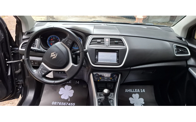 Suzuki SX4 S-Cross Suzuki S-Cross 1.6 4x4   Панорама, Кожа, Сервизна - автомобили, коли, обяви за нови и употребявани 13